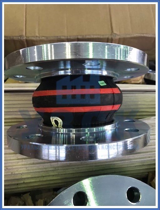 компенсатор резиновый фланцевый в Якутске