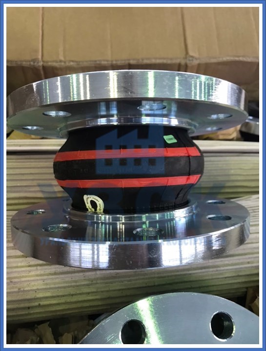 компенсатор резиновый фланцевый в Якутске